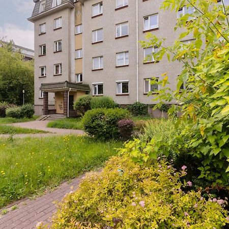 Spacious & Quiet 1 Bedroom Apartment In Pruszkow By Noclegi Renters Exteriör bild