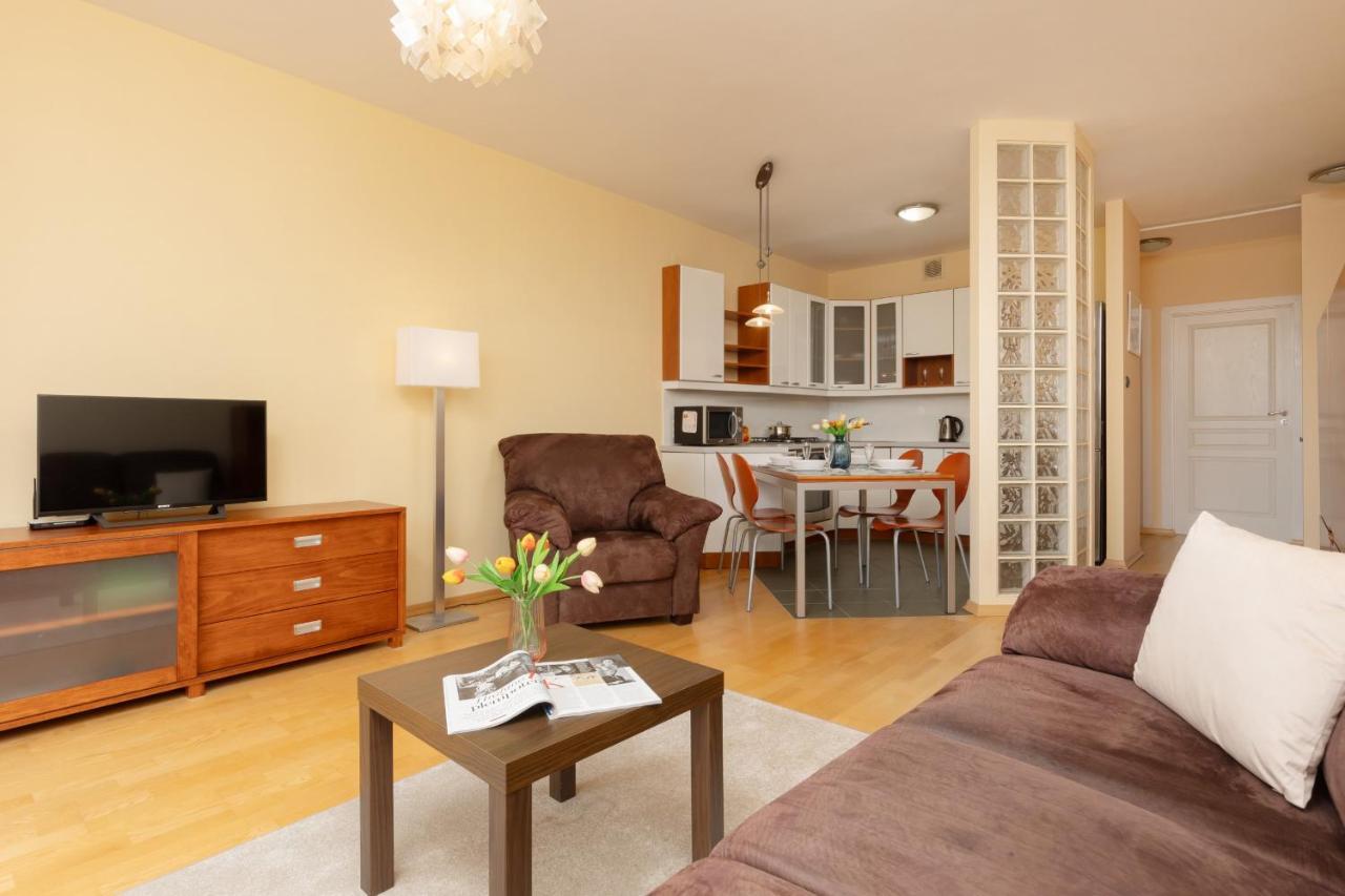 Spacious & Quiet 1 Bedroom Apartment In Pruszkow By Noclegi Renters Exteriör bild