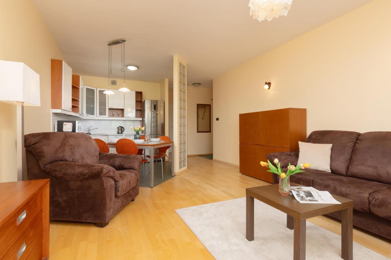 Spacious & Quiet 1 Bedroom Apartment In Pruszkow By Noclegi Renters Exteriör bild