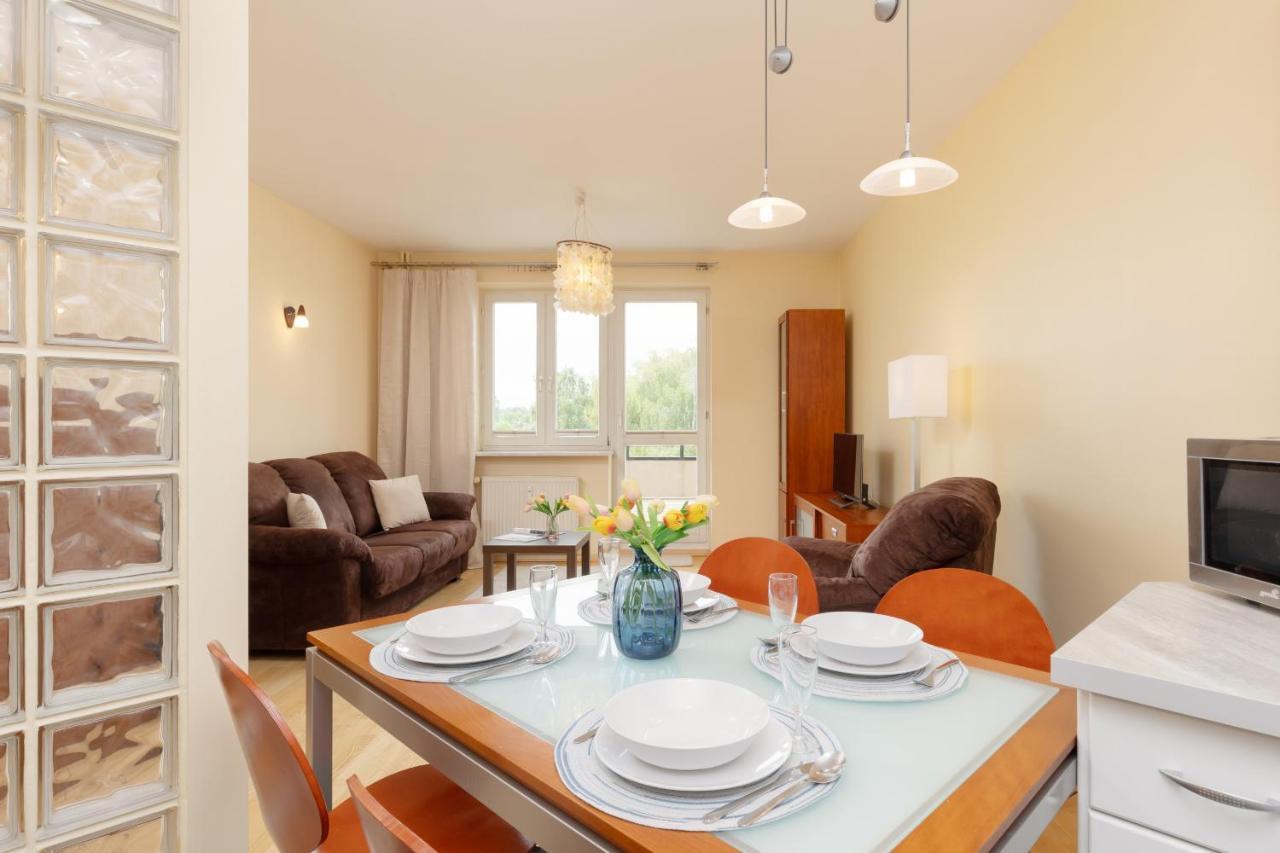 Spacious & Quiet 1 Bedroom Apartment In Pruszkow By Noclegi Renters Exteriör bild
