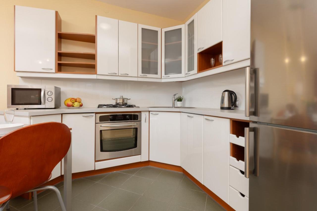 Spacious & Quiet 1 Bedroom Apartment In Pruszkow By Noclegi Renters Exteriör bild